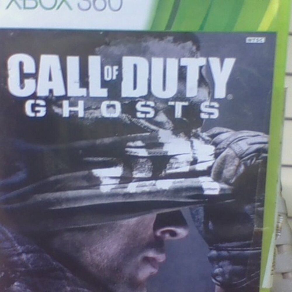 xbox 360 game call of duty ghosts has two disk